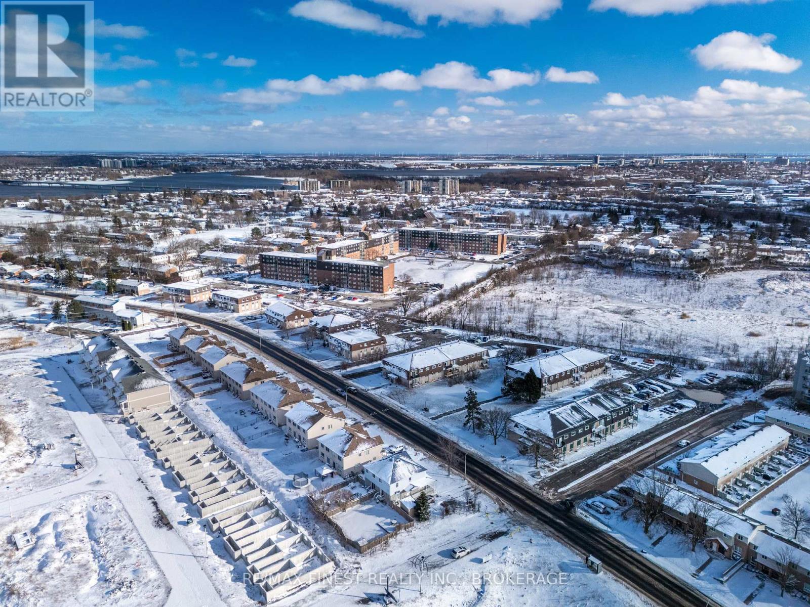 303 Conacher Drive, Kingston, Ontario K7K 7J6 - Photo 38 - X12900444