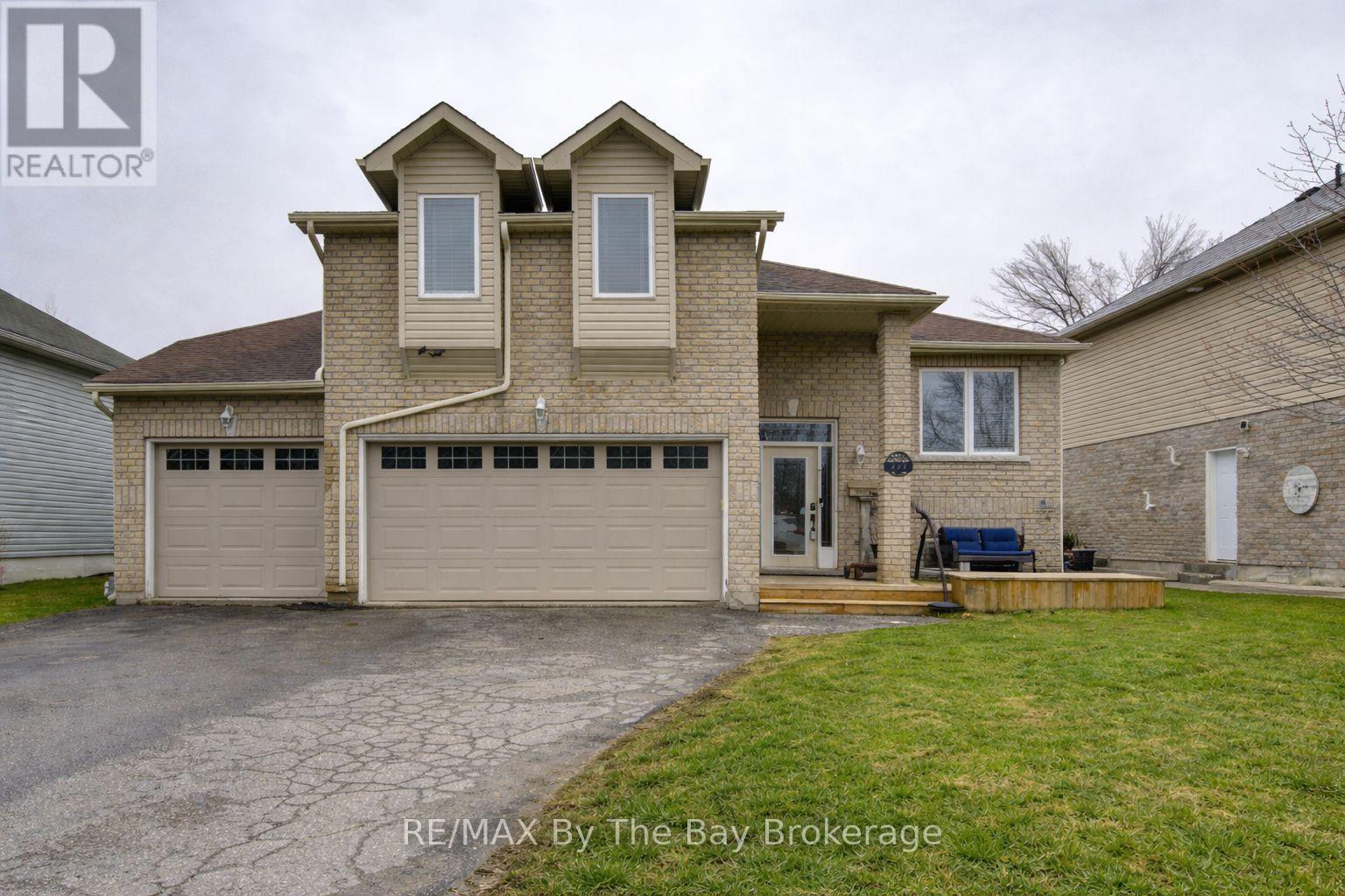 229 Atkinson Street, Clearview (Stayner), Ontario  L0M 1S0 - Photo 1 - S12989364