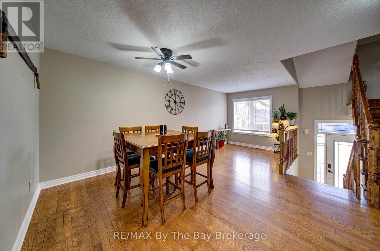 229 Atkinson Street, Clearview (Stayner), Ontario  L0M 1S0 - Photo 3 - S12989364