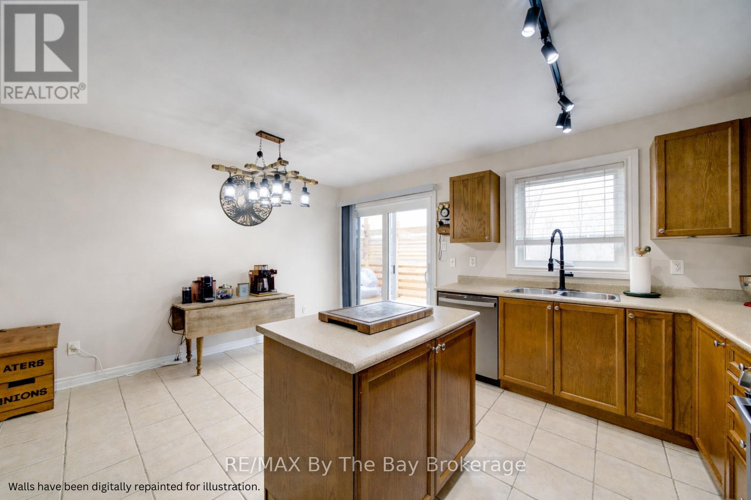 229 Atkinson Street, Clearview (Stayner), Ontario  L0M 1S0 - Photo 9 - S12989364