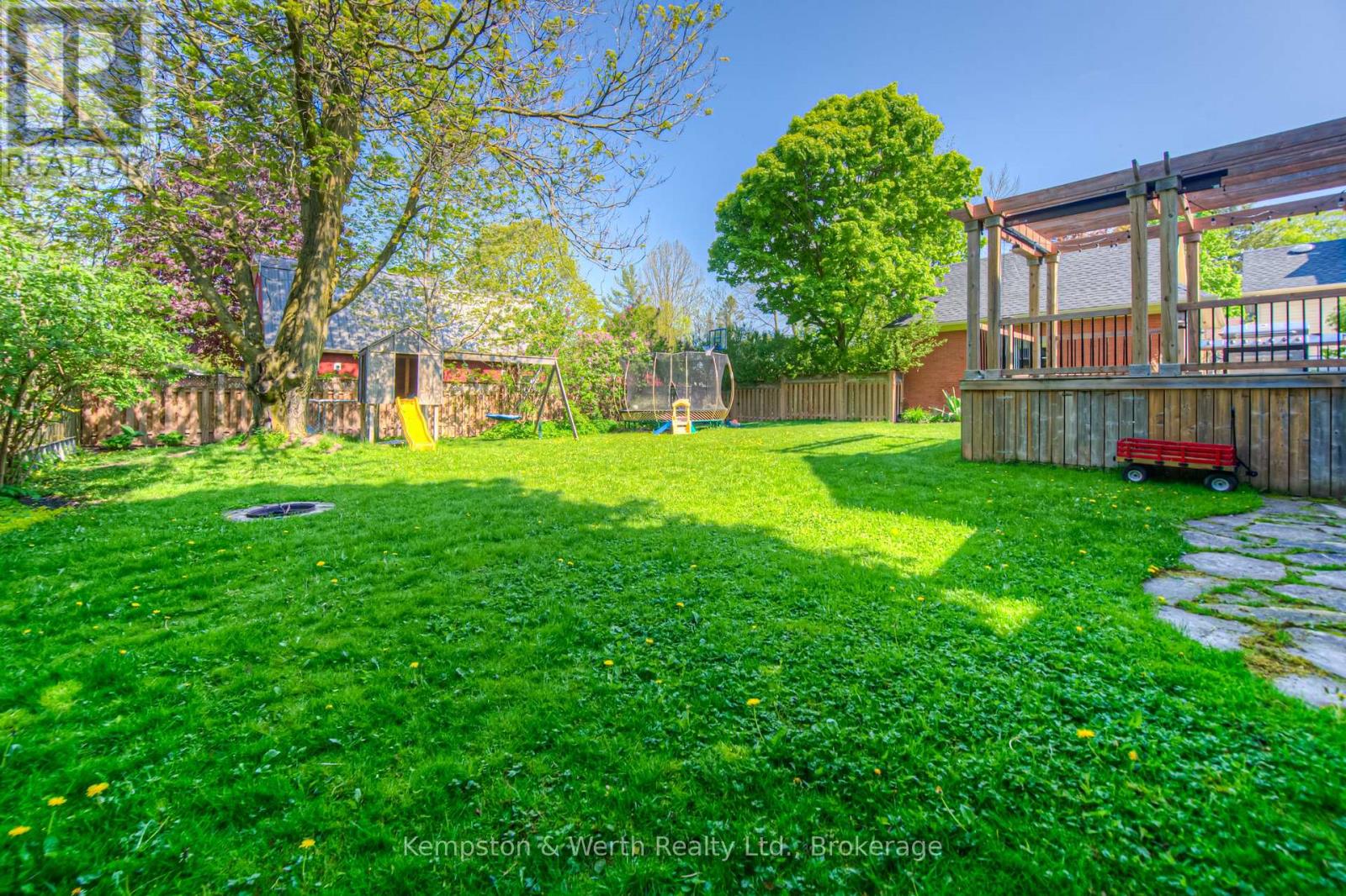 333 Barber Avenue N, North Perth, Ontario  N4W 1R8 - Photo 7 - X12989380