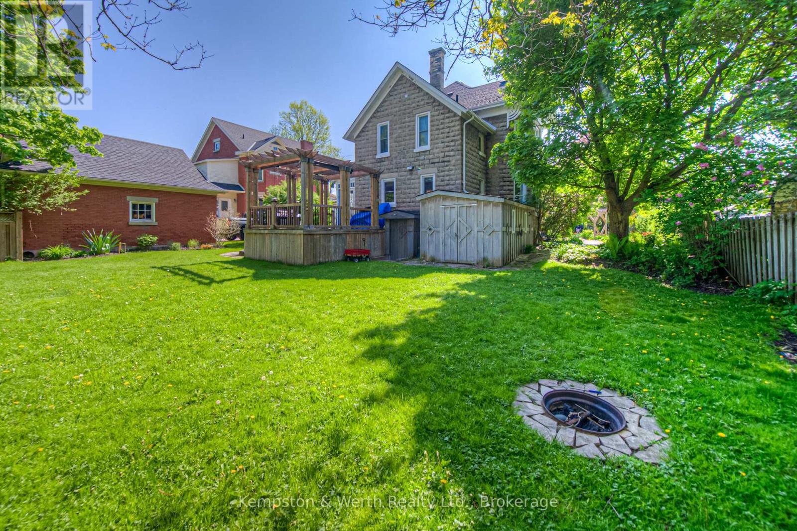 333 Barber Avenue N, North Perth, Ontario  N4W 1R8 - Photo 9 - X12989380