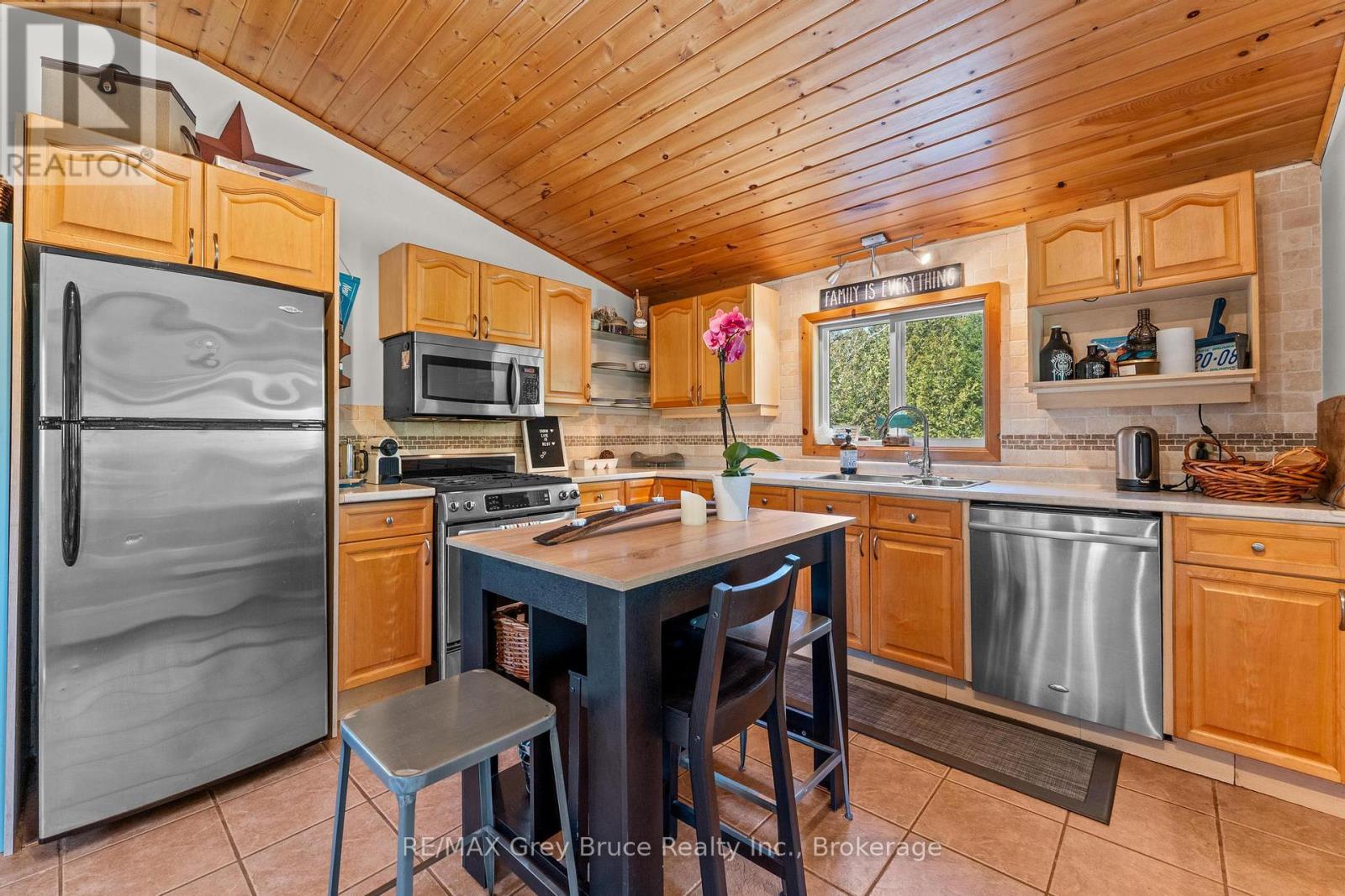 1535 15 Side Road, South Bruce Peninsula, Ontario  N0H 2T0 - Photo 28 - X12989398