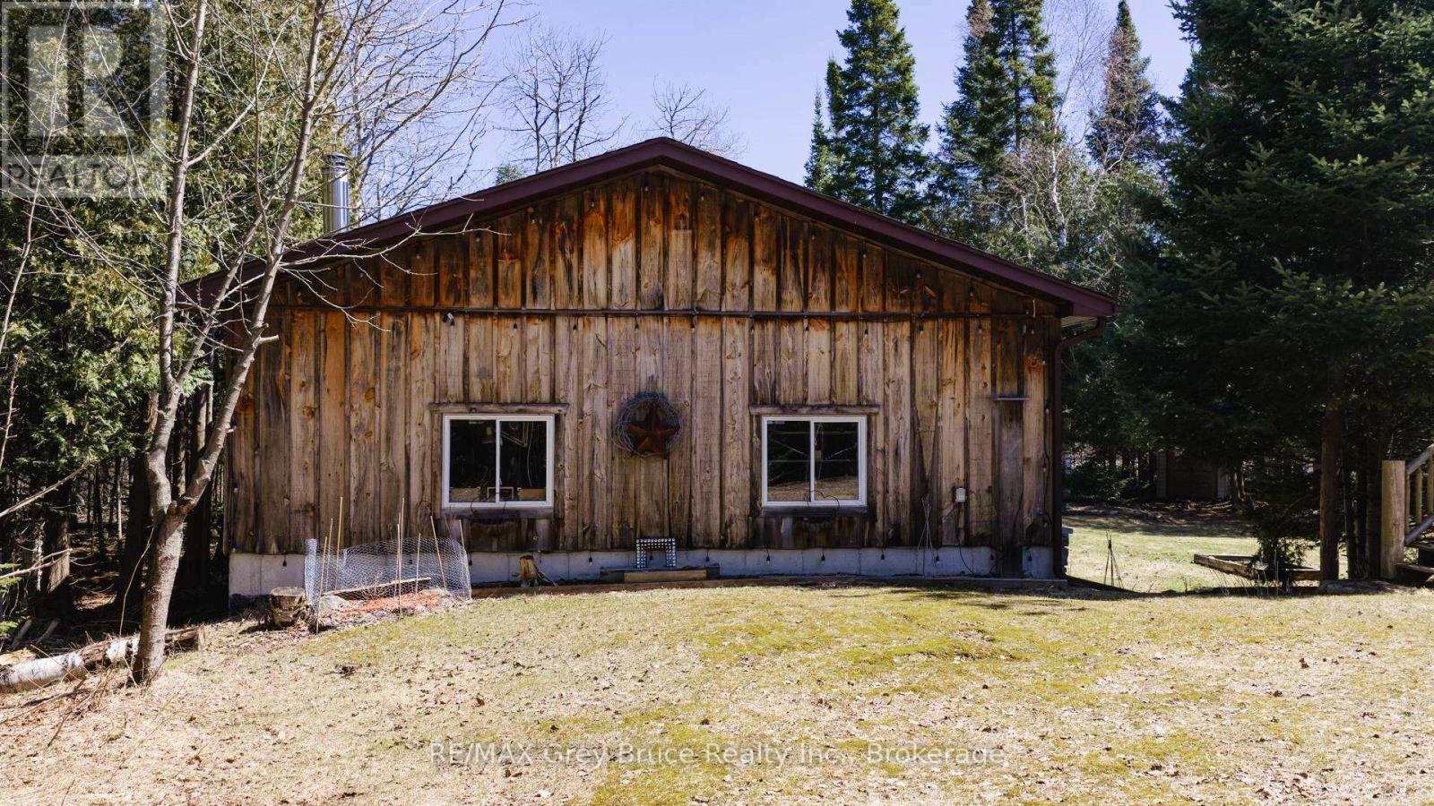 1535 15 Side Road, South Bruce Peninsula, Ontario  N0H 2T0 - Photo 8 - X12989398