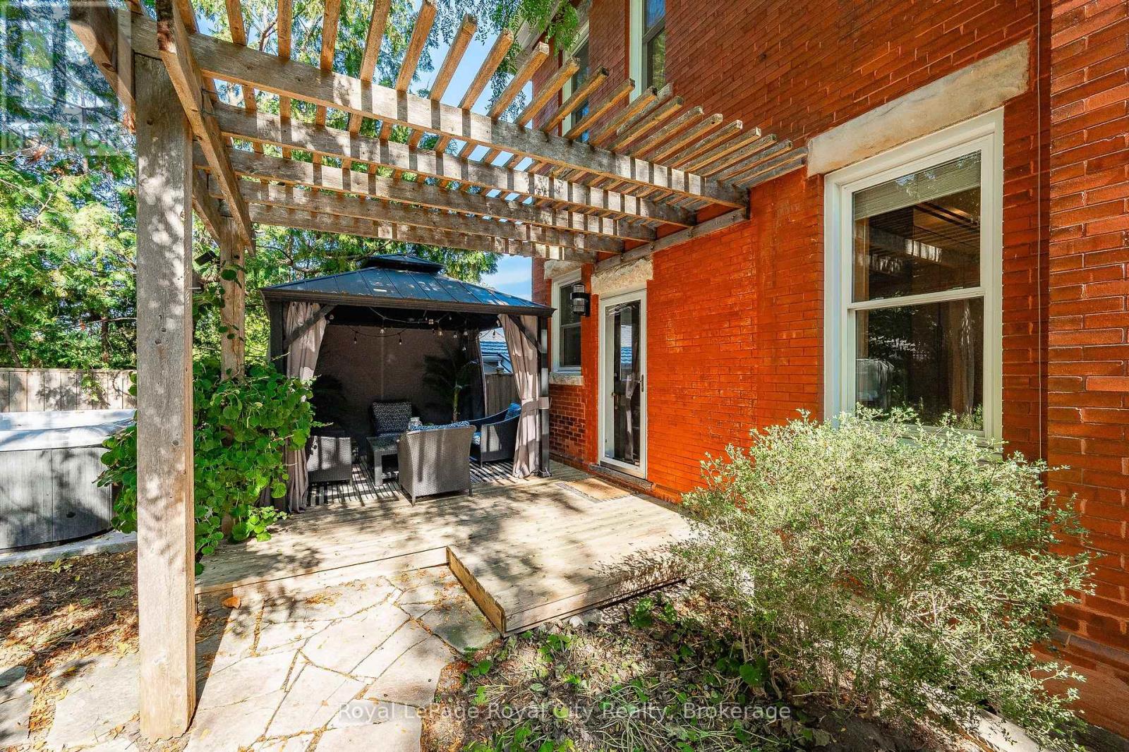 138 Dublin Street N, Guelph, Ontario  N1H 4N7 - Photo 44 - X12989492