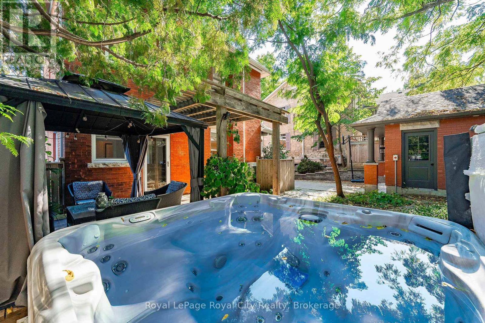 138 Dublin Street N, Guelph, Ontario  N1H 4N7 - Photo 48 - X12989492