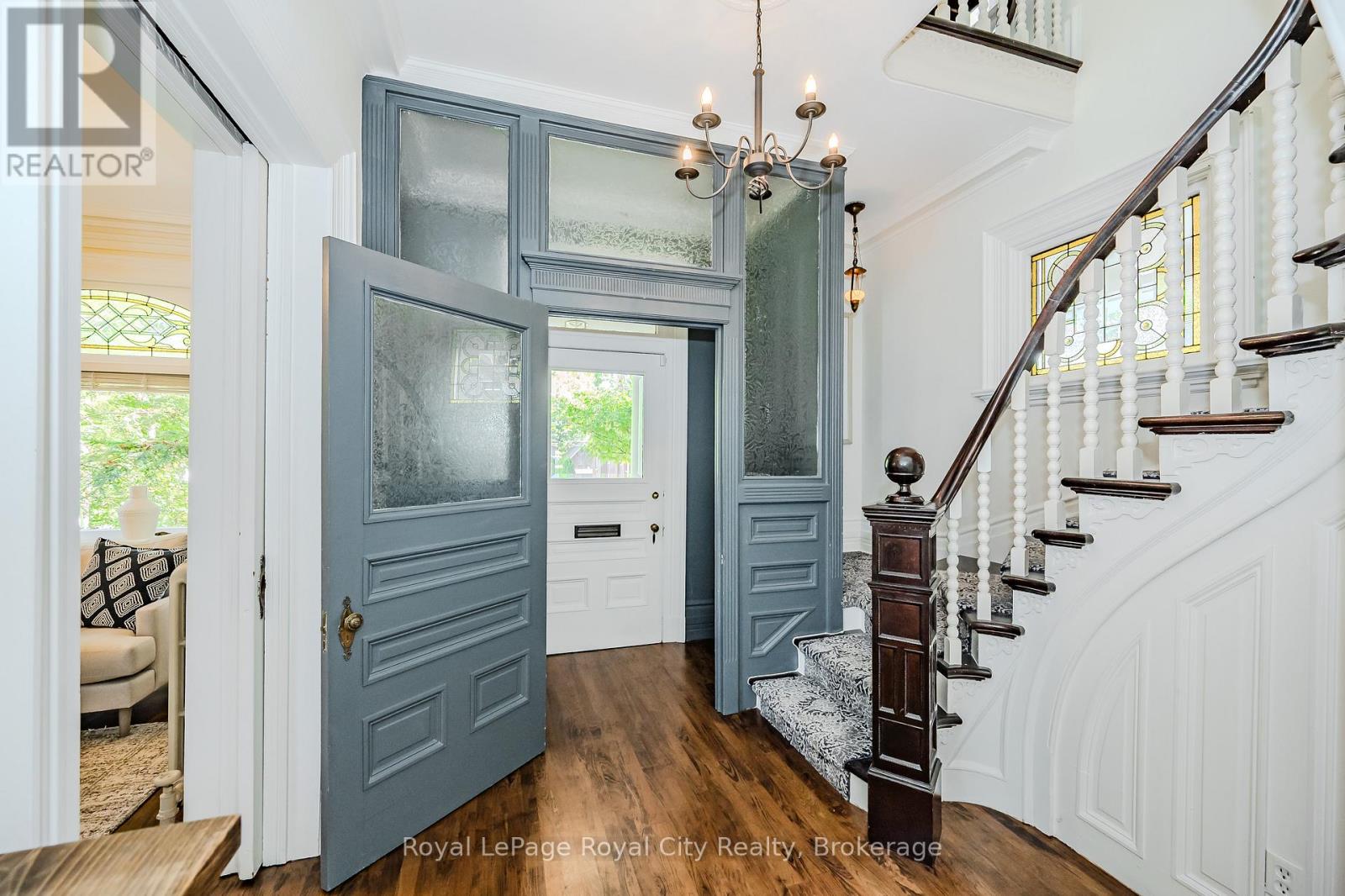 138 Dublin Street N, Guelph, Ontario  N1H 4N7 - Photo 5 - X12989492