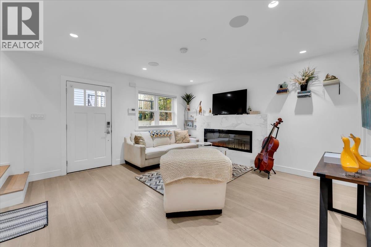 1020 ODLUM DRIVE, Vancouver, British Columbia