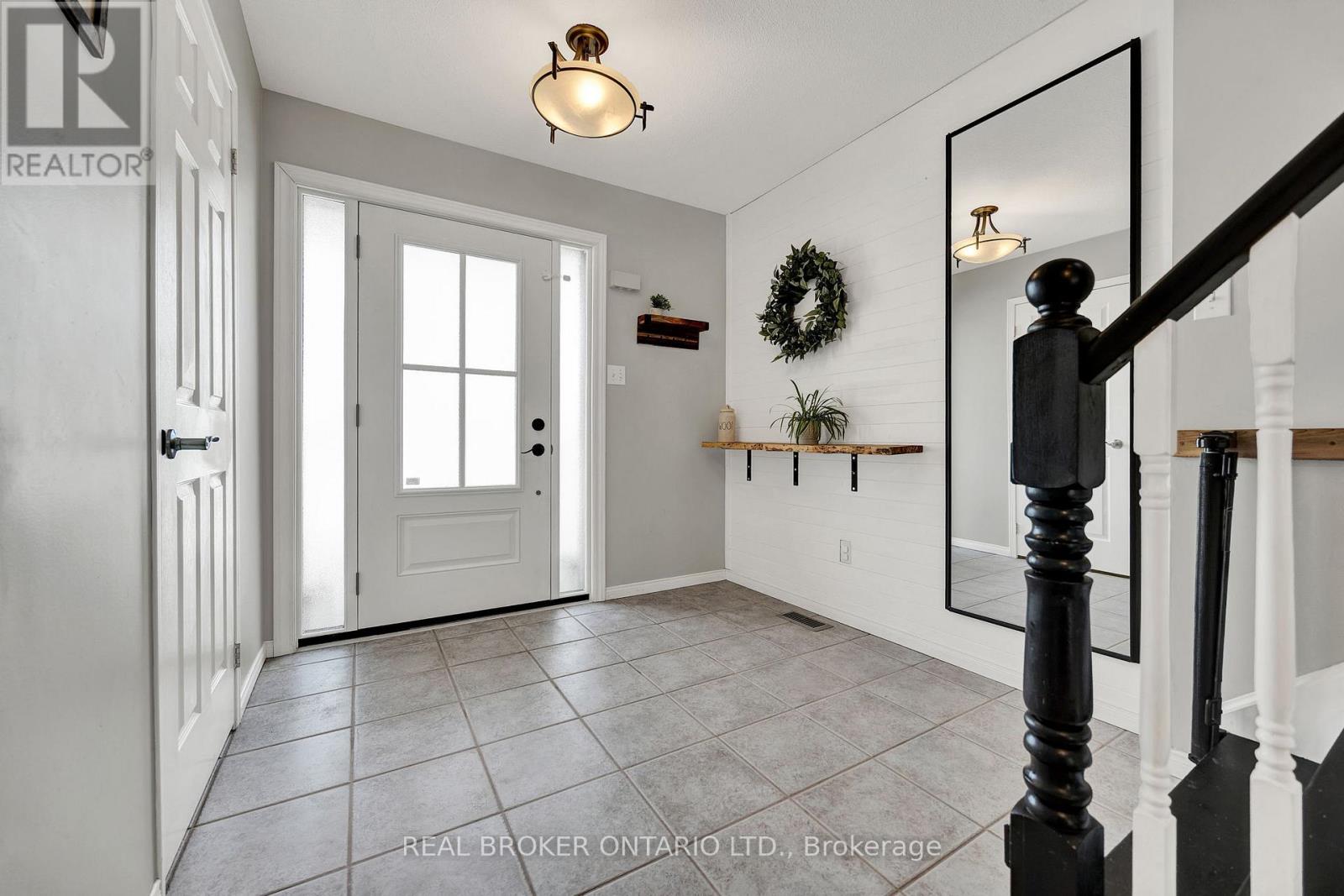 75 Peglar Crescent, Centre Wellington, Ontario  N1M 3T4 - Photo 3 - X12760548