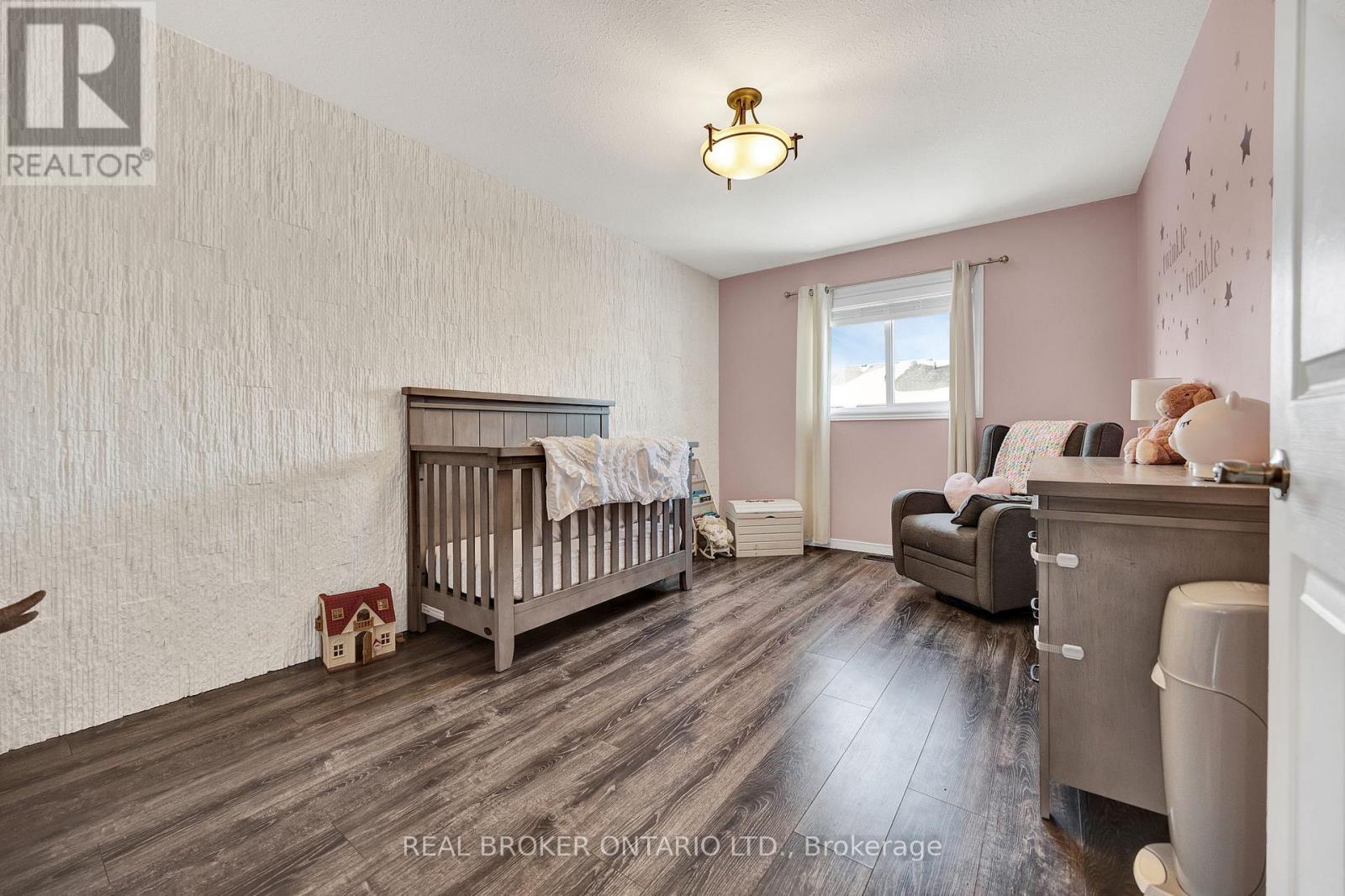 75 Peglar Crescent, Centre Wellington, Ontario  N1M 3T4 - Photo 19 - X12760548