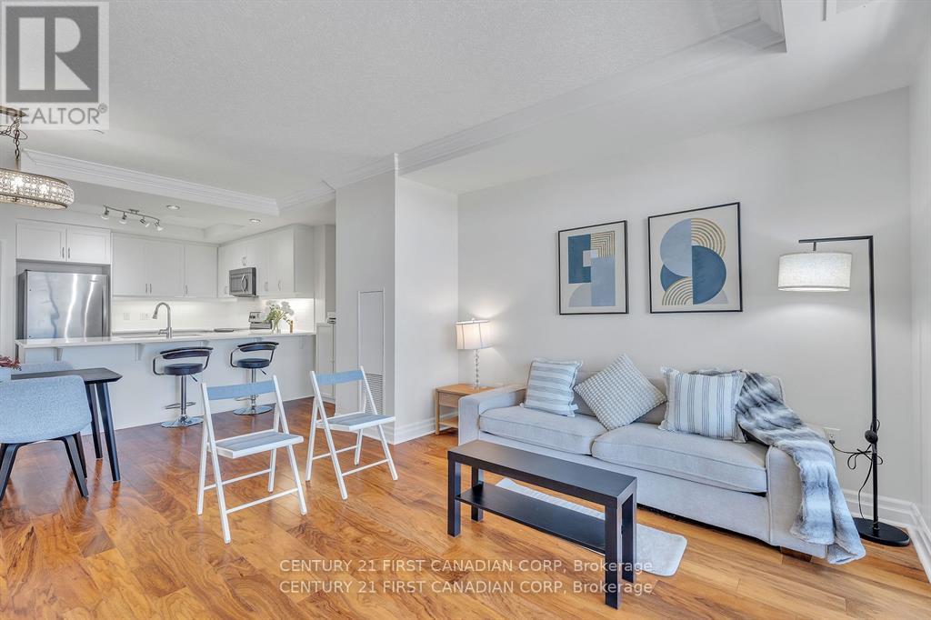 812 - 240 Villagewalk Boulevard, London North, Ontario  N6G 0P6 - Photo 13 - X12989462