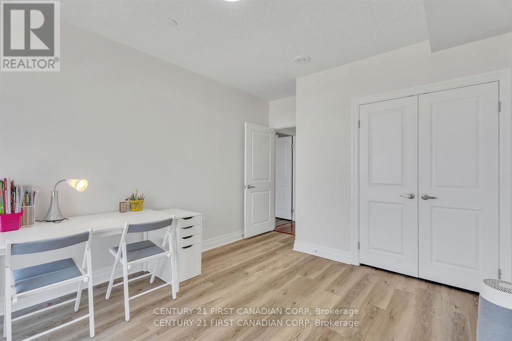 812 - 240 Villagewalk Boulevard, London North, Ontario  N6G 0P6 - Photo 24 - X12989462