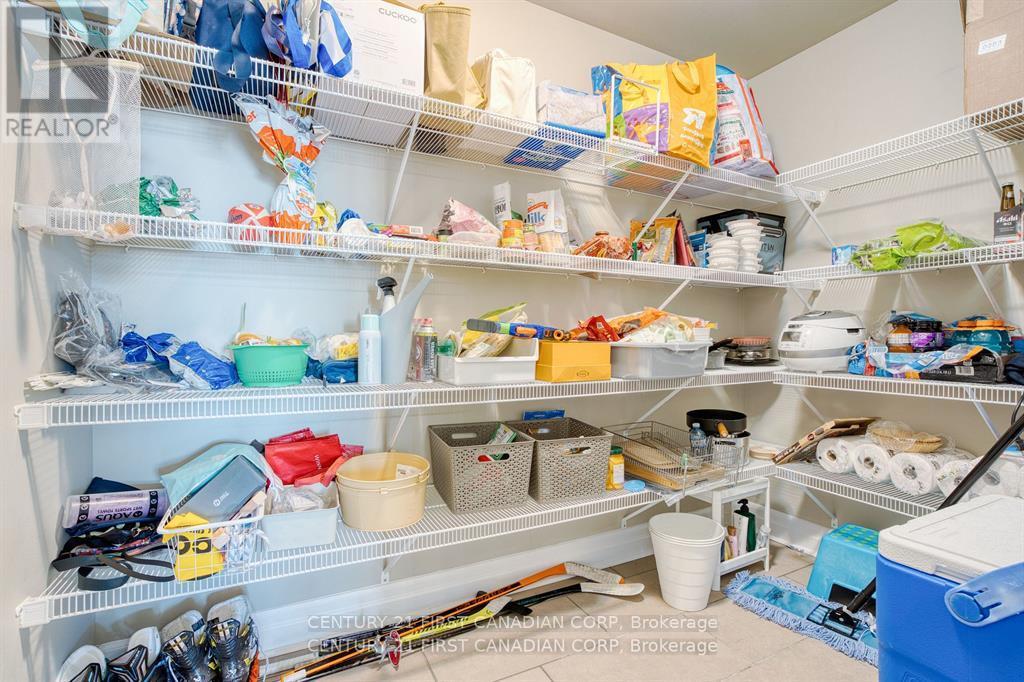 812 - 240 Villagewalk Boulevard, London North, Ontario  N6G 0P6 - Photo 27 - X12989462