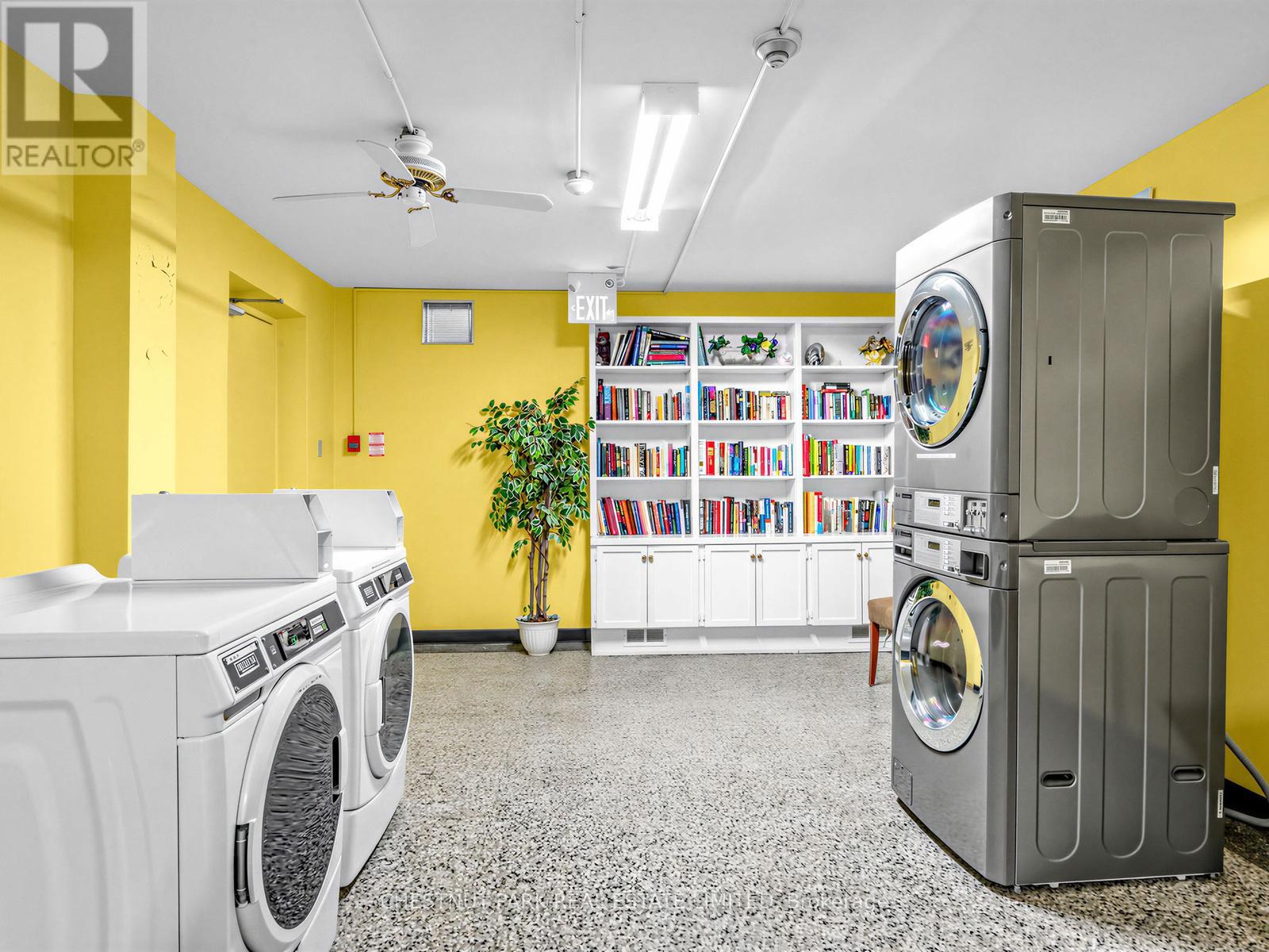 404 - 2 Ridelle Avenue, Toronto, Ontario  M6B 1H4 - Photo 26 - C12989452