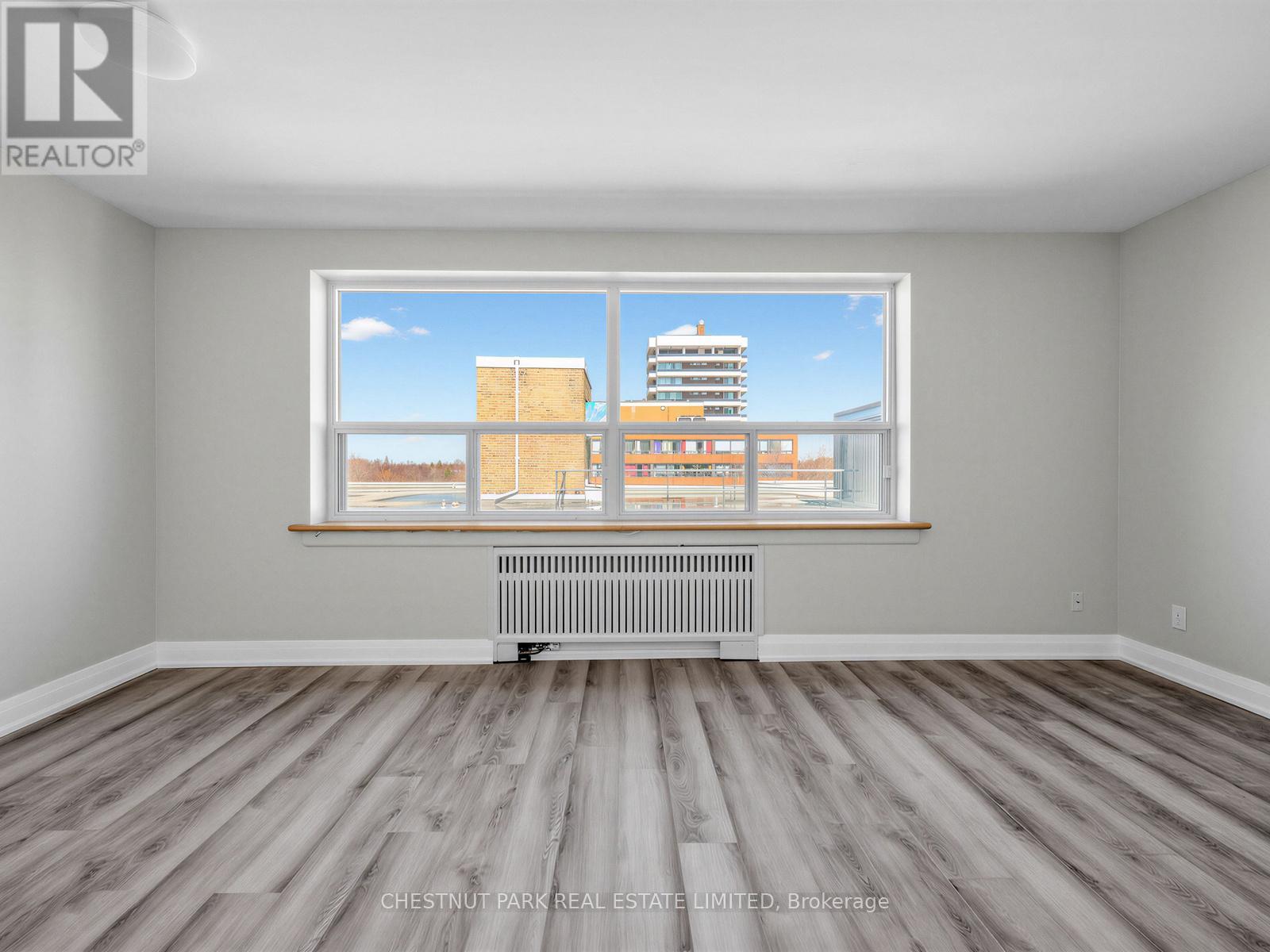 404 - 2 Ridelle Avenue, Toronto, Ontario  M6B 1H4 - Photo 5 - C12989452