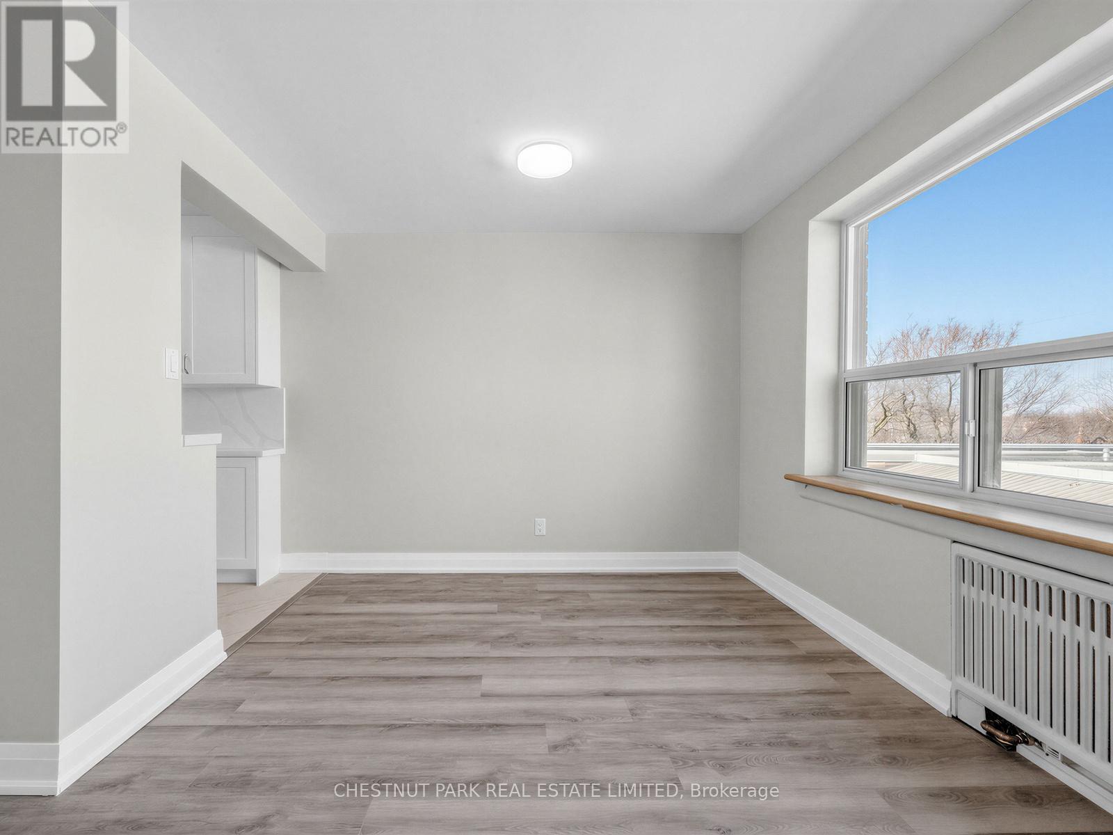 404 - 2 Ridelle Avenue, Toronto, Ontario  M6B 1H4 - Photo 6 - C12989452