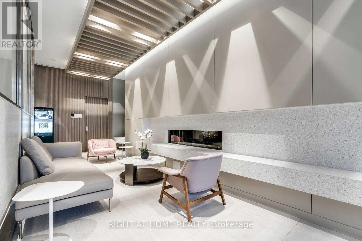 821 - 19 Western Battery Road, Toronto, Ontario  M6K 0E3 - Photo 27 - C12989456