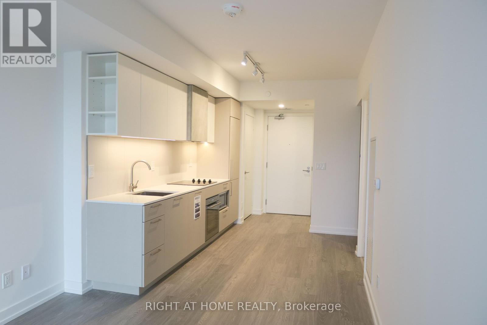 821 - 19 Western Battery Road, Toronto, Ontario  M6K 0E3 - Photo 3 - C12989456