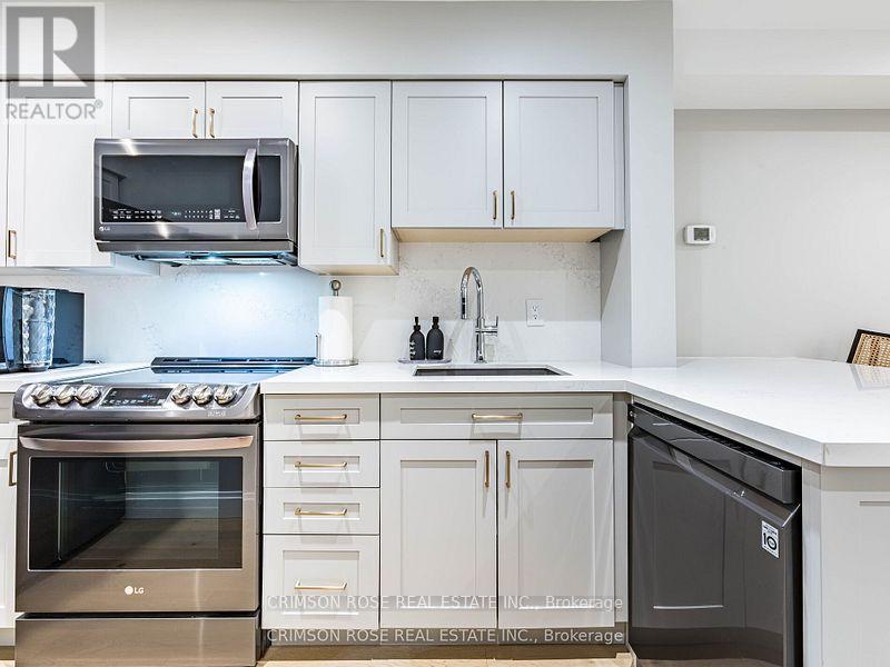 8 - 217 St George Street, Toronto, Ontario  M5R 3S7 - Photo 11 - C12989484