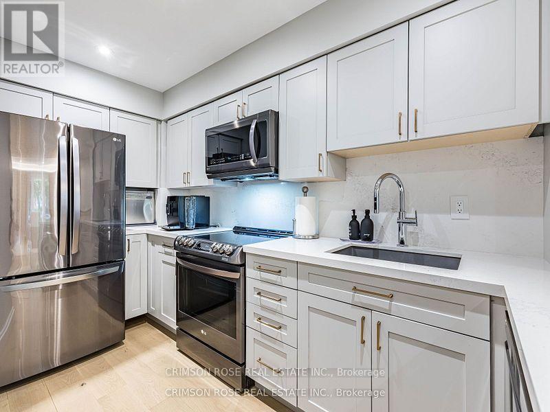 8 - 217 St George Street, Toronto, Ontario  M5R 3S7 - Photo 8 - C12989484