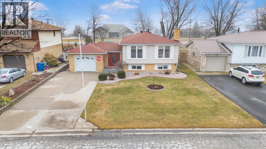 MLS# 26007889: 7153 William STREET, Comber, Canada