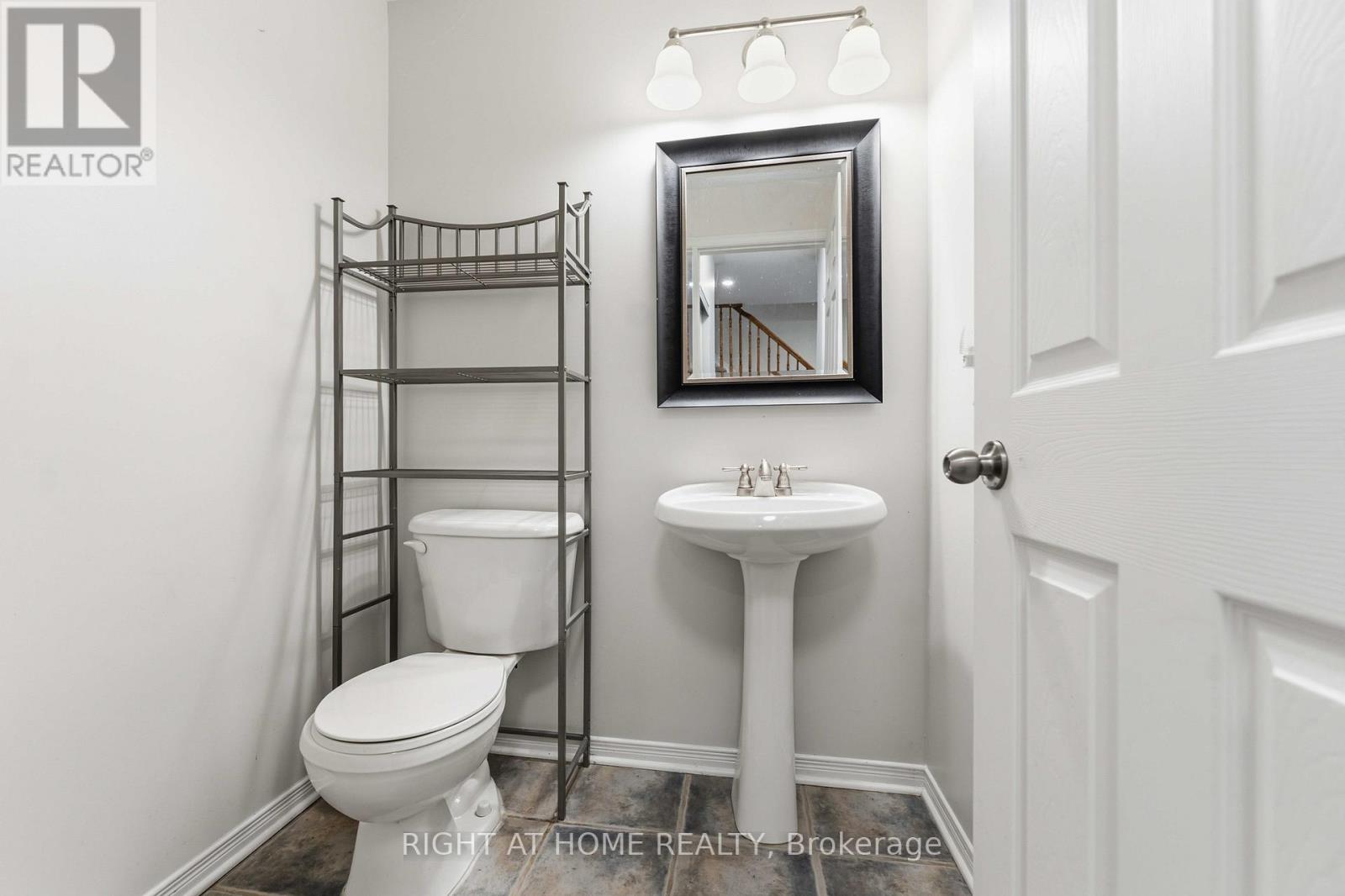 52 Fieldberry Private, Ottawa, Ontario  K2J 5E8 - Photo 13 - X12989438