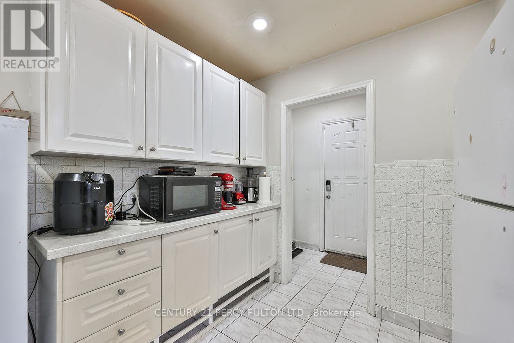 8 Kilpatrick Place, Toronto, Ontario  M1R 2A8 - Photo 10 - E12939176