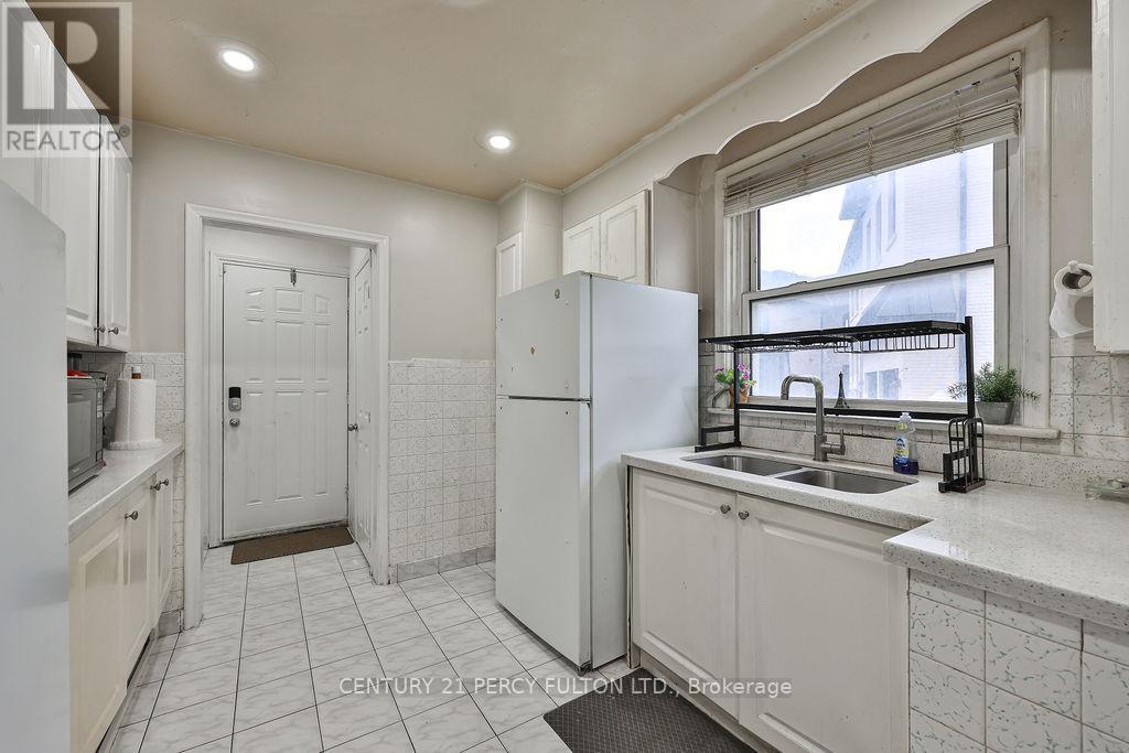 8 Kilpatrick Place, Toronto, Ontario  M1R 2A8 - Photo 11 - E12939176