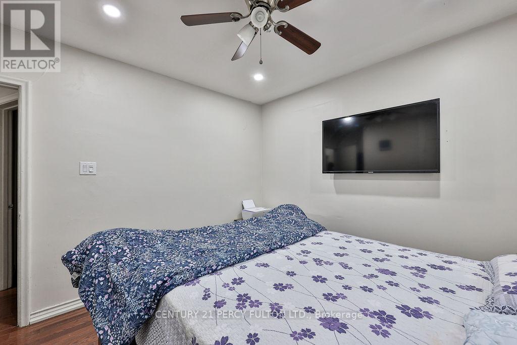 8 Kilpatrick Place, Toronto, Ontario  M1R 2A8 - Photo 15 - E12939176