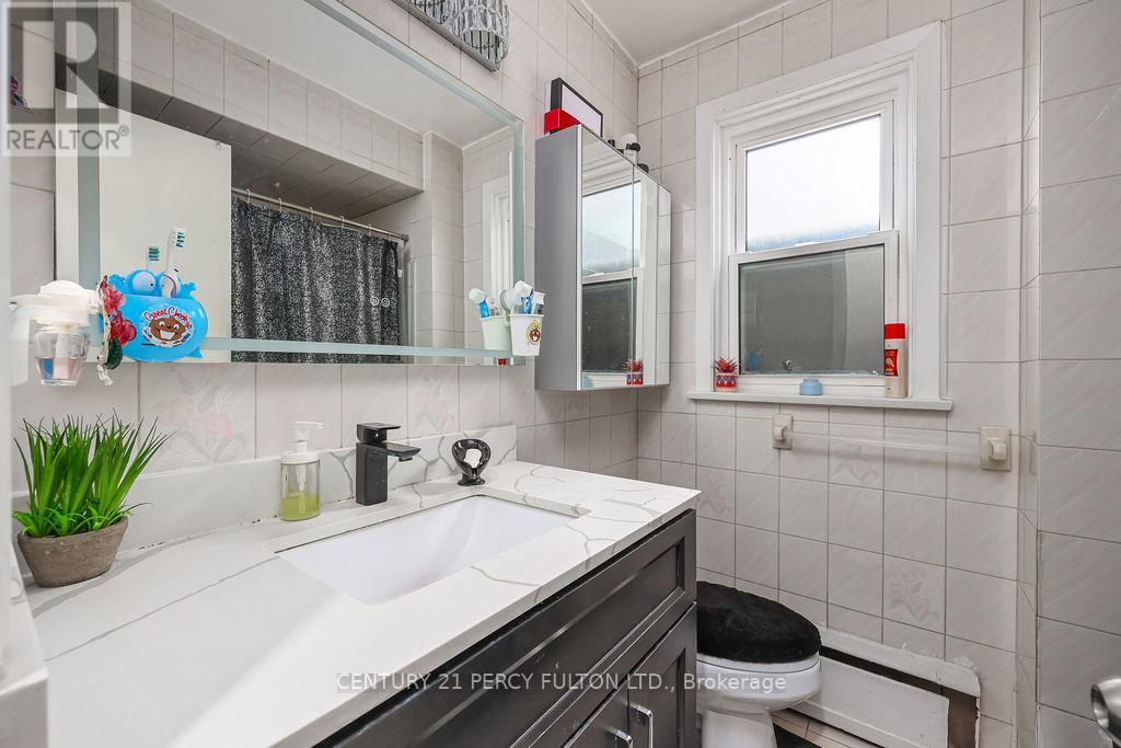 8 Kilpatrick Place, Toronto, Ontario  M1R 2A8 - Photo 16 - E12939176