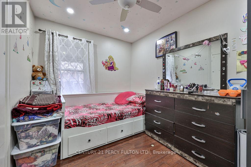 8 Kilpatrick Place, Toronto, Ontario  M1R 2A8 - Photo 17 - E12939176