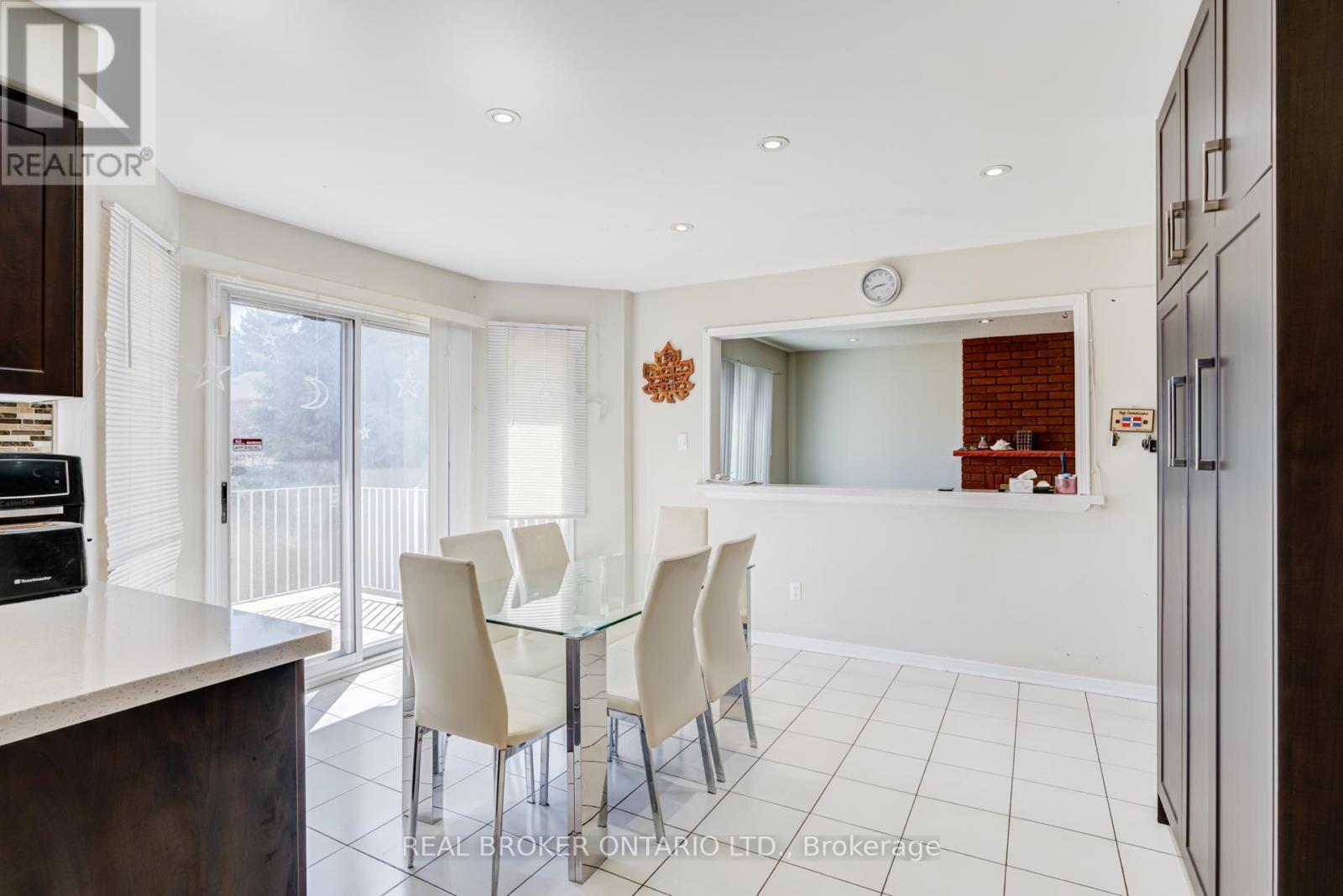 27 Alicewood Drive, Markham, Ontario  L3S 3E3 - Photo 20 - N12971288