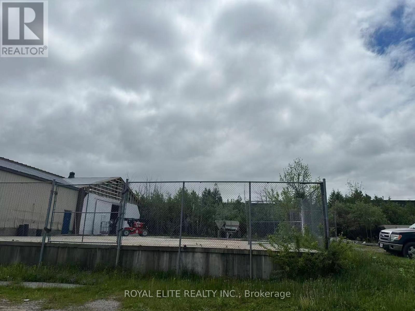 80 Davidson Street, Brock, Ontario  L0E 1E0 - Photo 3 - N12968980