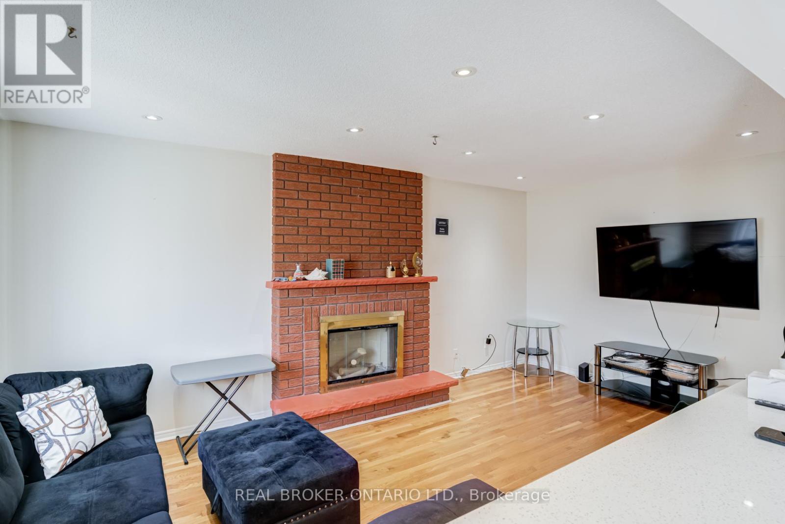 27 Alicewood Drive, Markham, Ontario  L3S 3E3 - Photo 24 - N12971288