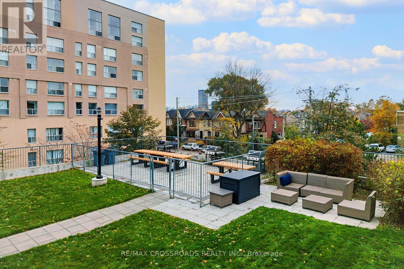 114 - 812 Lansdowne Avenue, Toronto, Ontario  M6H 4K5 - Photo 42 - W12972660