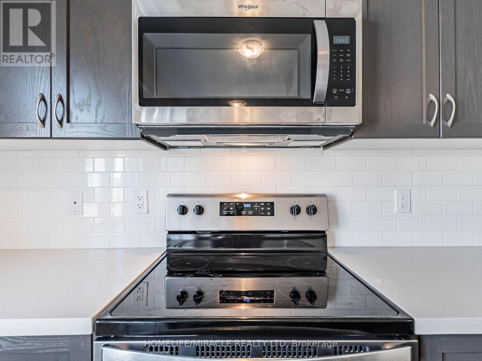 140 Aquasanta Crescent, Hamilton, Ontario  L9B 0J8 - Photo 22 - X12985988