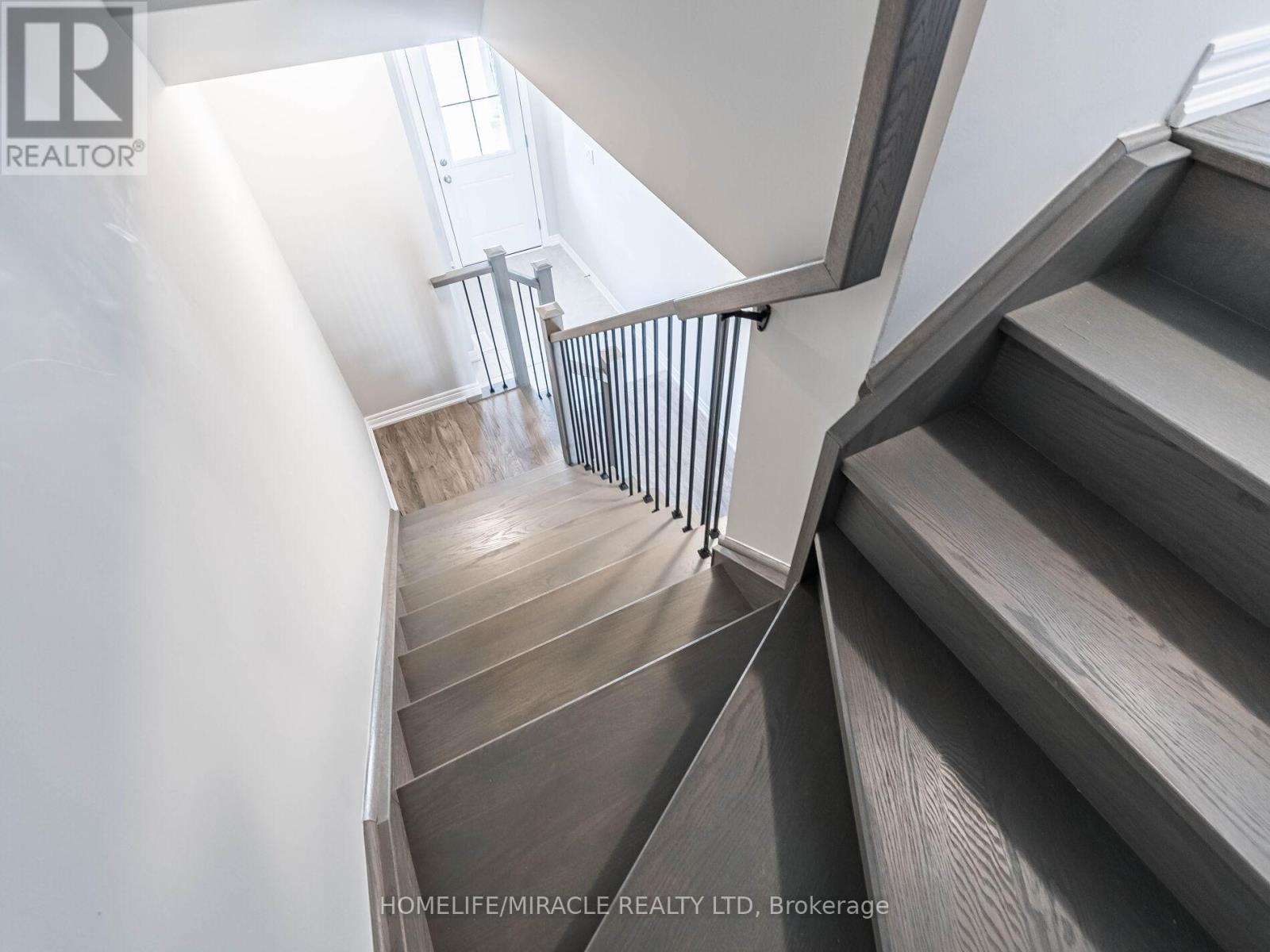 140 Aquasanta Crescent, Hamilton, Ontario  L9B 0J8 - Photo 43 - X12985988