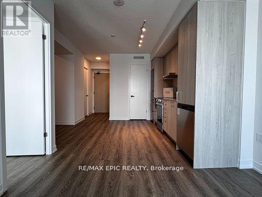 2210 - 195 Commerce Street, Vaughan, Ontario  L4K 0P9 - Photo 11 - N12989394