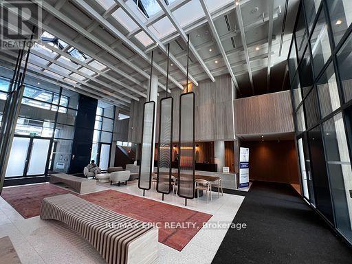 2210 - 195 Commerce Street, Vaughan, Ontario  L4K 0P9 - Photo 4 - N12989394
