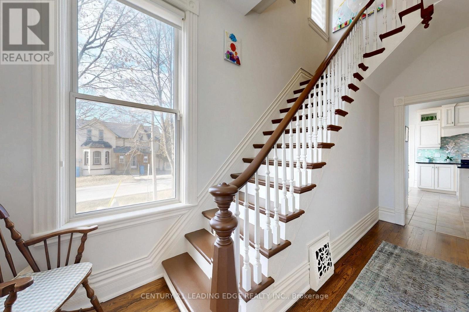 33 High Street, Georgina, Ontario  L0E 1R0 - Photo 15 - N12989400