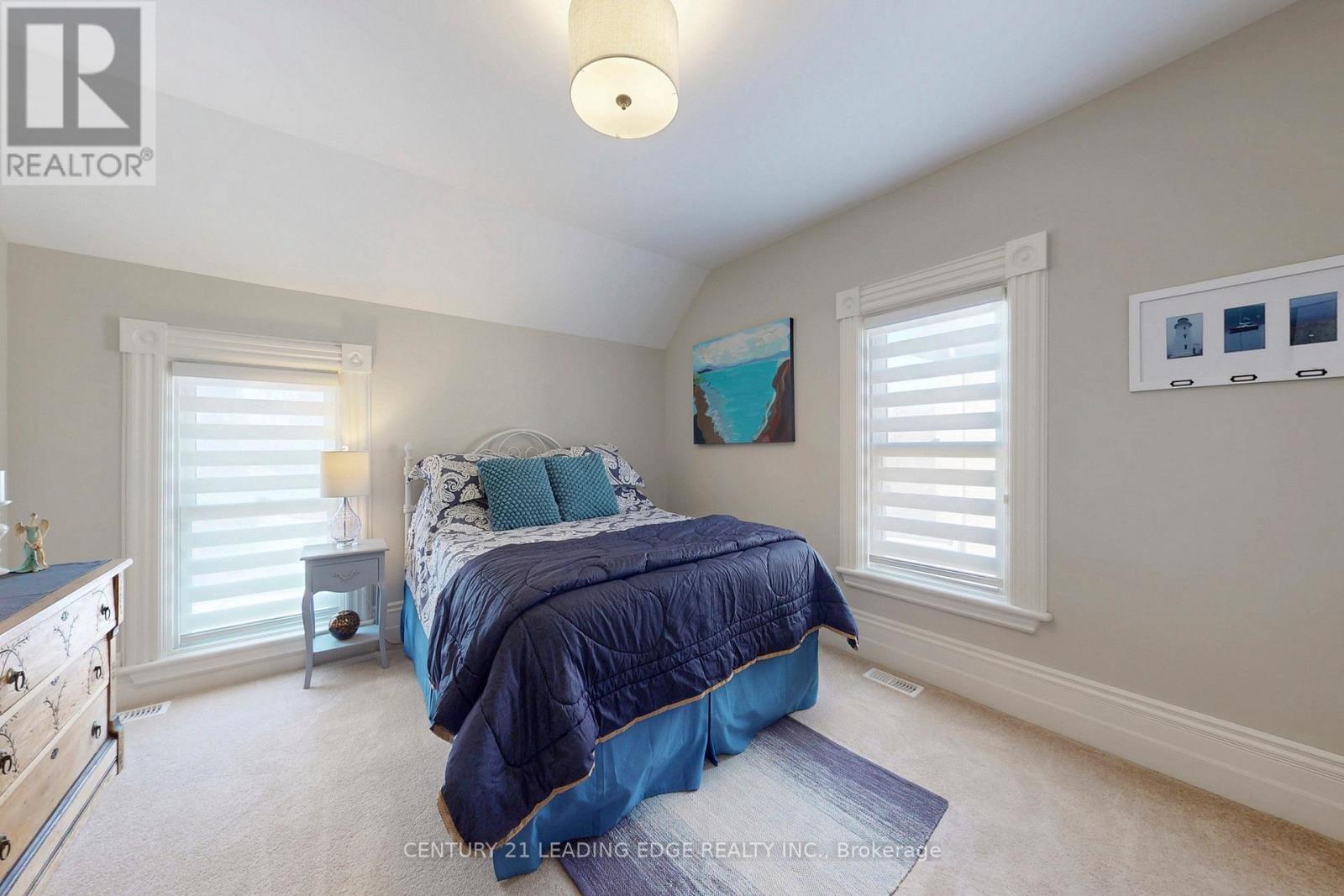 33 High Street, Georgina, Ontario  L0E 1R0 - Photo 22 - N12989400