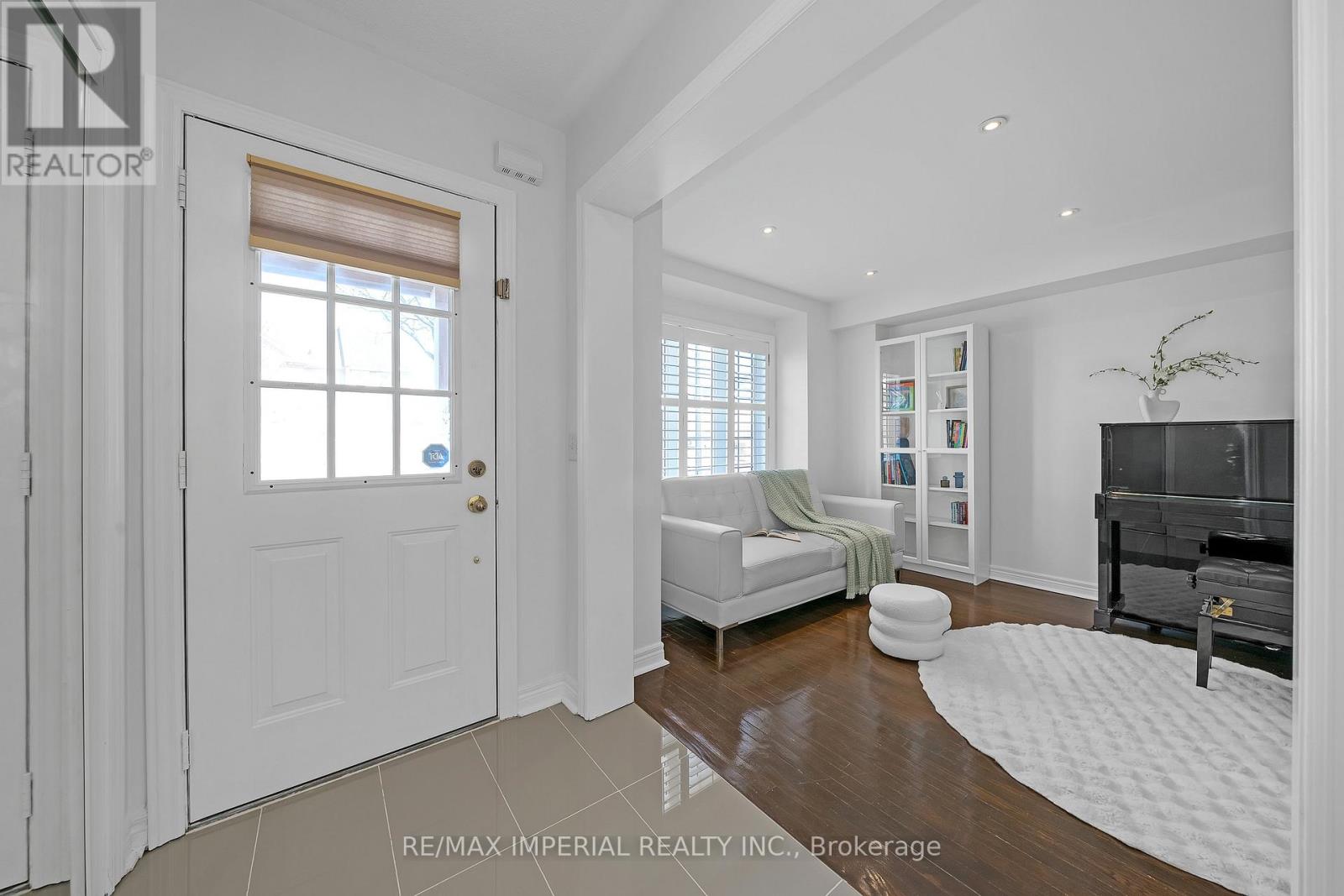 393 Bur Oak Avenue, Markham, Ontario  L6C 2T8 - Photo 21 - N12989420