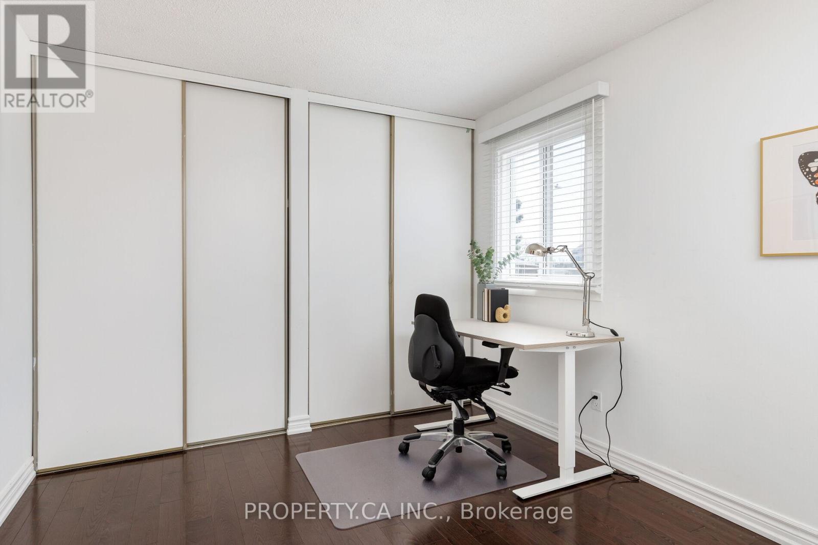 42 Cog Hill Drive, Vaughan, Ontario  L4K 1M7 - Photo 23 - N12989432