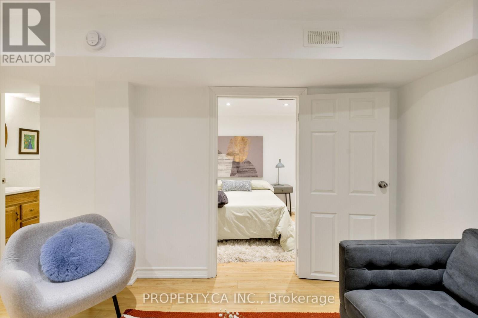 42 Cog Hill Drive, Vaughan, Ontario  L4K 1M7 - Photo 28 - N12989432