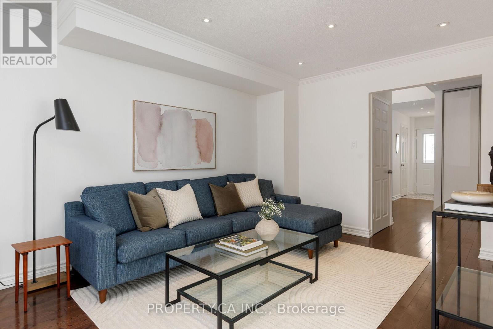 42 Cog Hill Drive, Vaughan, Ontario  L4K 1M7 - Photo 4 - N12989432