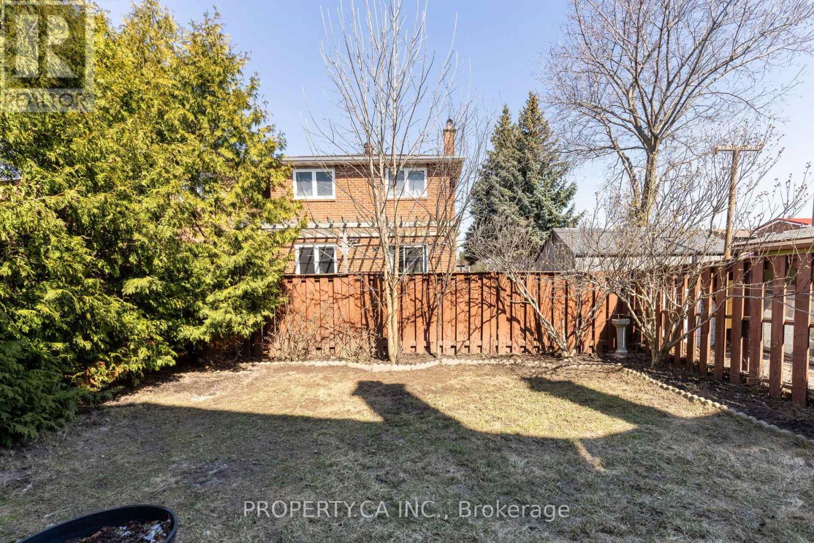 42 Cog Hill Drive, Vaughan, Ontario  L4K 1M7 - Photo 6 - N12989432