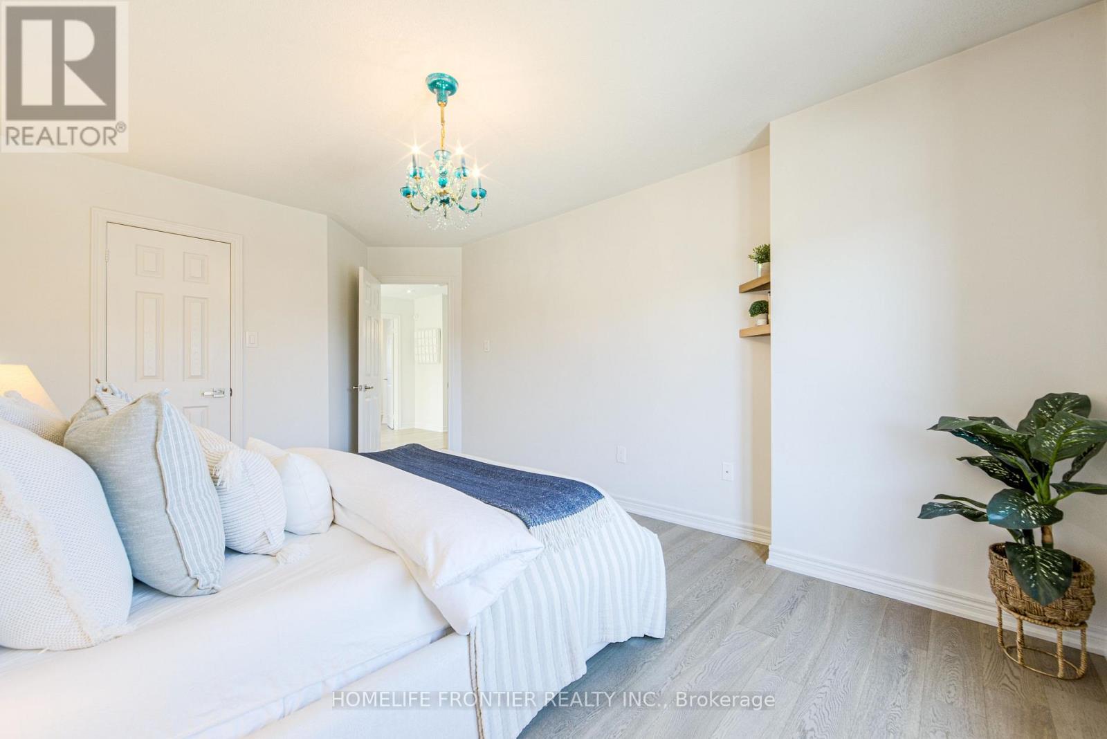 126 Forecastle Road, Vaughan, Ontario  L4K 5H7 - Photo 37 - N12989444