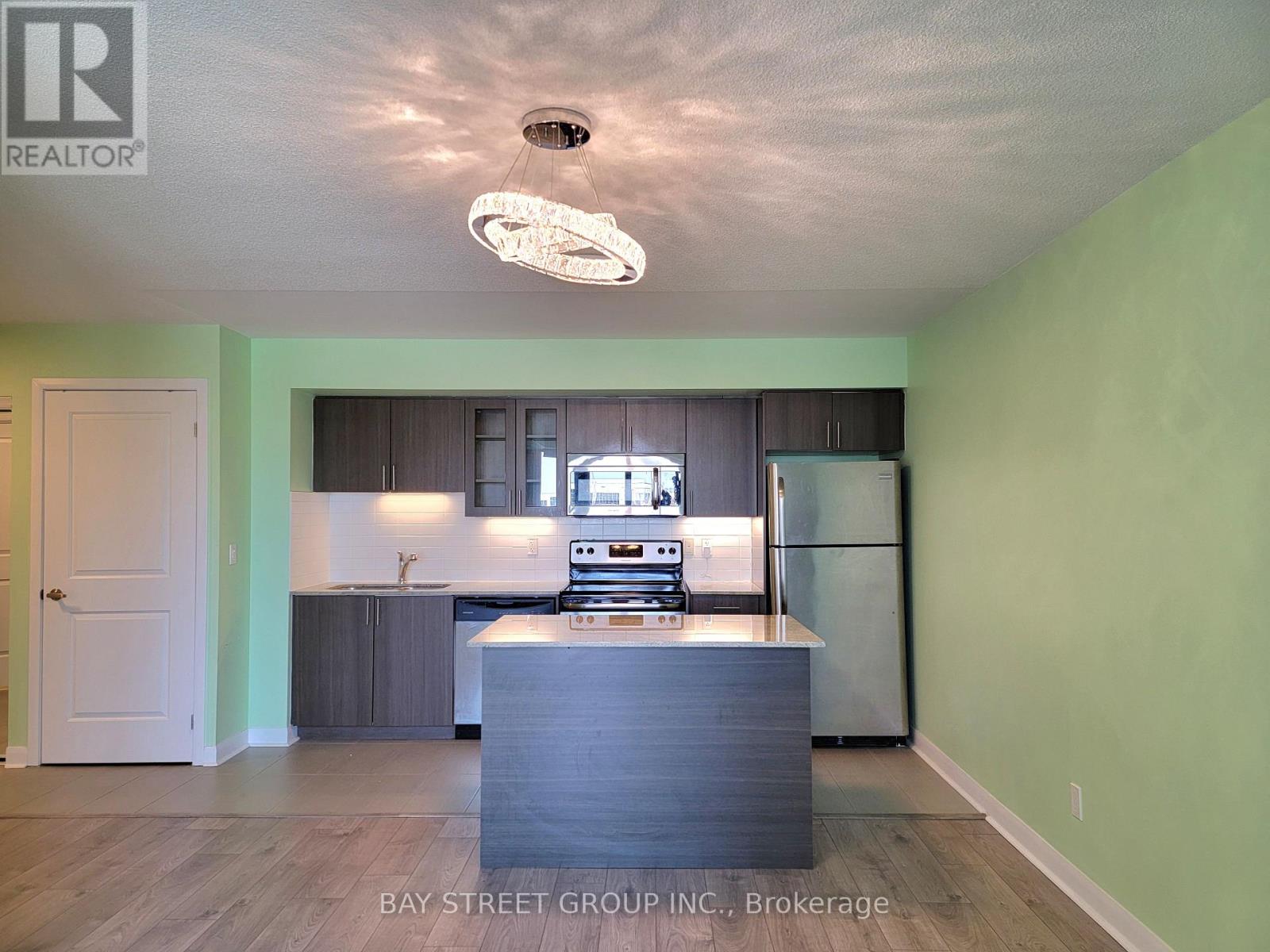 302 - 75 Norman Bethune Avenue, Richmond Hill, Ontario  L4B 0B6 - Photo 13 - N12989482