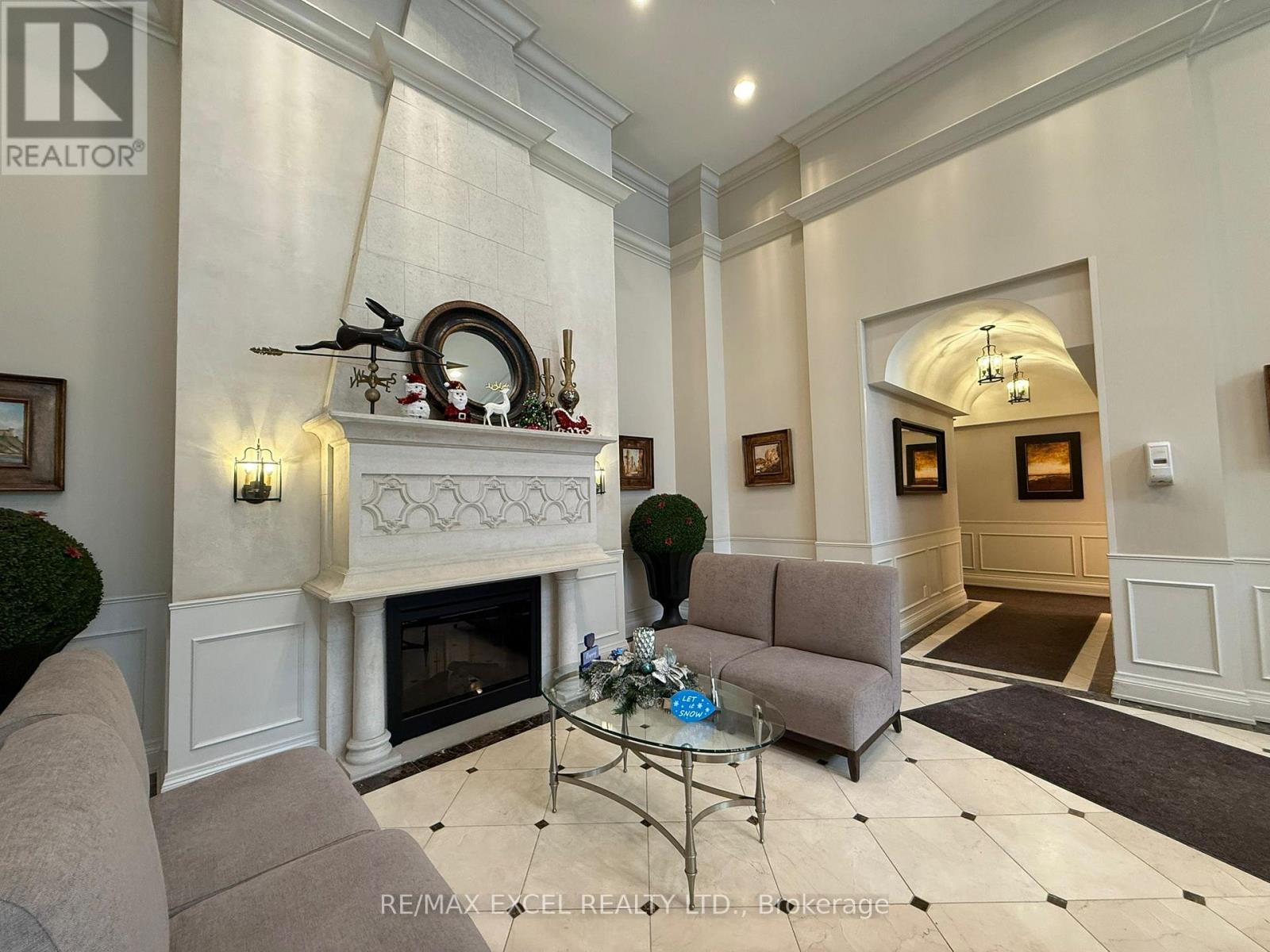 712 - 350 Red Maple Road, Richmond Hill, Ontario  L4C 0T5 - Photo 6 - N12989502