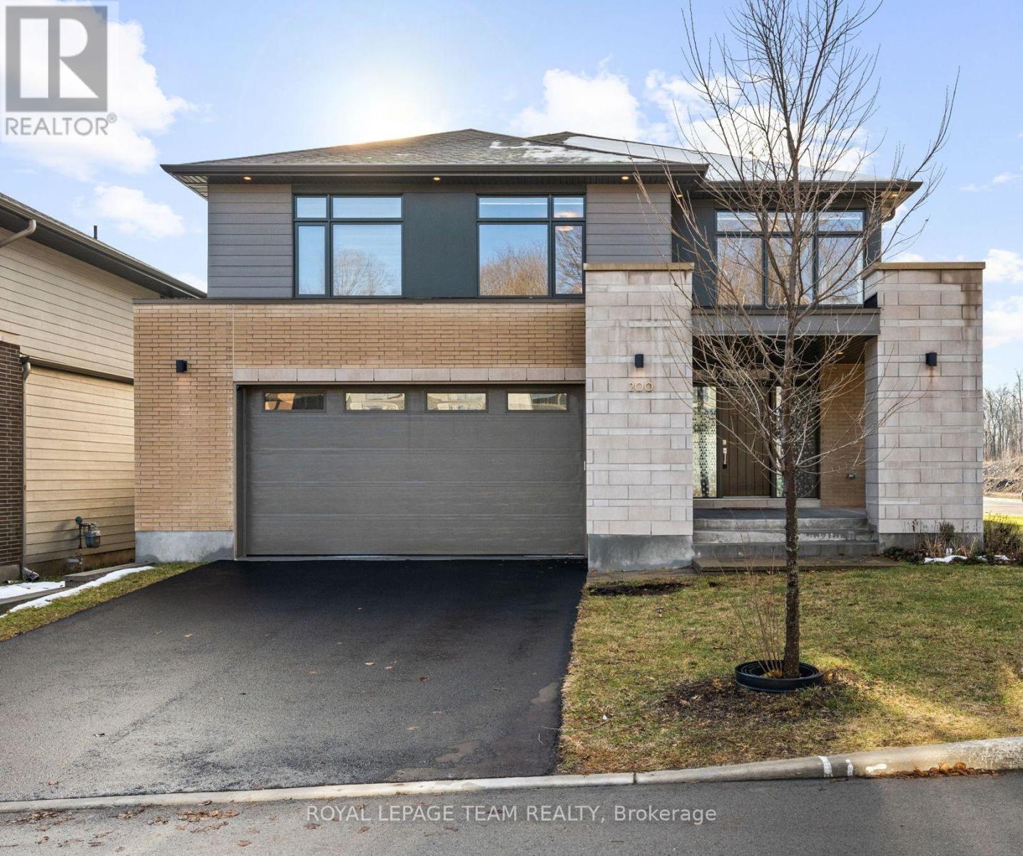 200 KETCHIKAN CRESCENT, Ottawa, Ontario